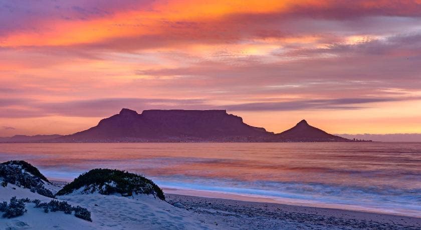 Bloubergstrand (Beaches in South Africa)