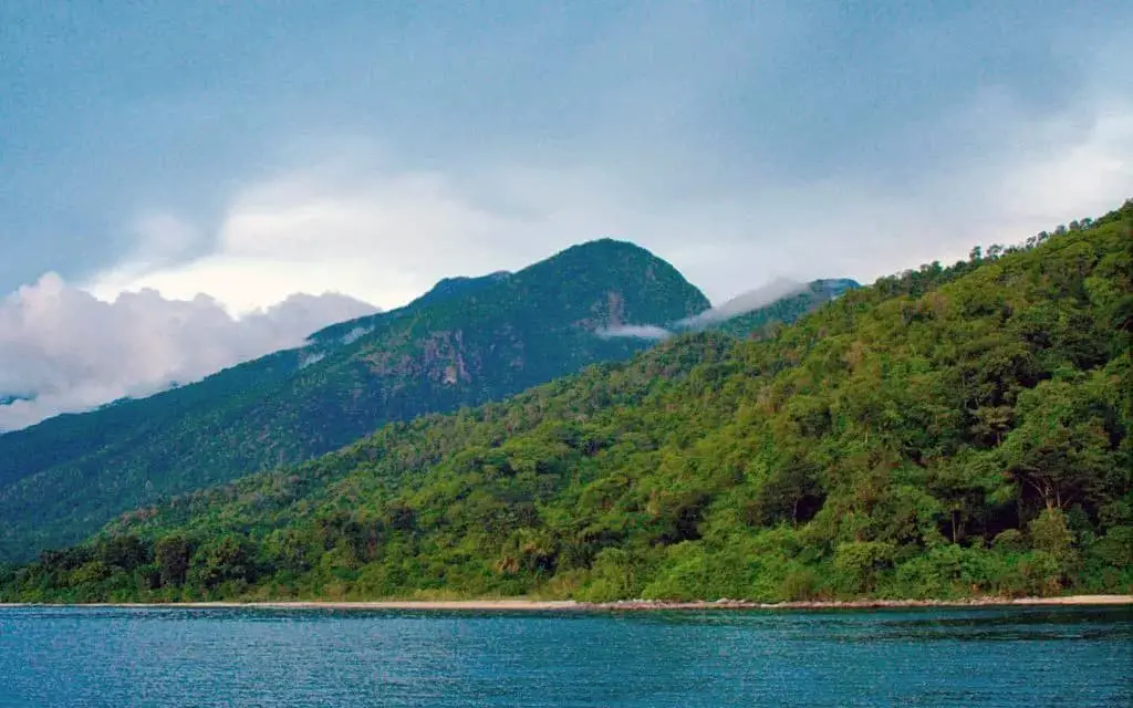 Mahale Mountains, National Park, Unique attraction in Tanzania